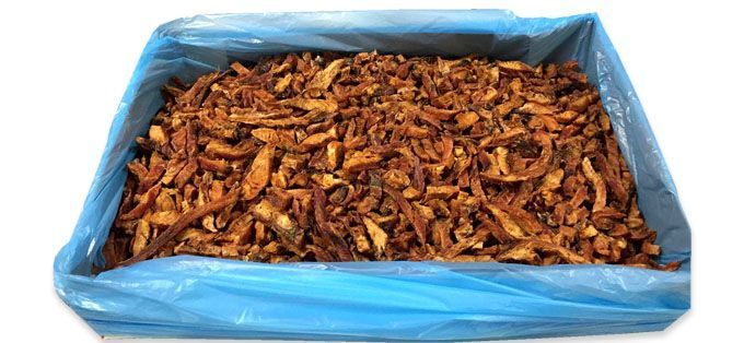 Копчено-сушеные кусочки сома